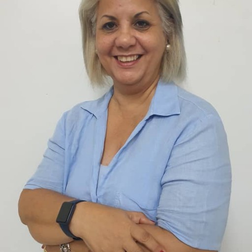 Dr. C Cristina Fernández Cabezas